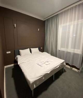 Отели типа «постель и завтрак» Nomad Актобе Двухместный номер с 1 кроватью и собственной ванной комнатой-6